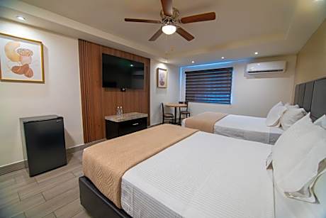Deluxe Queen Room with Two Queen Beds