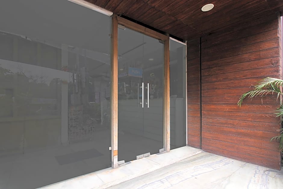 OYO 6651 Hotel Srujana Stay Inn