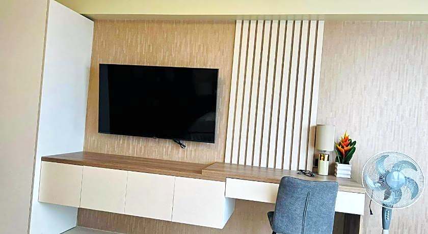 AEON TOWERS STUDIO SUITE (by:skyspottravelcentra)