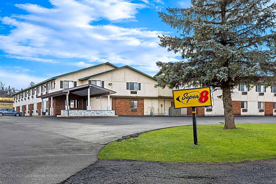 Super 8 by Wyndham Amsterdam