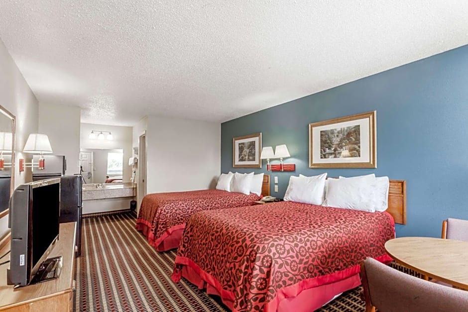 Days Inn By Wyndham Nashville North/Opryland Area