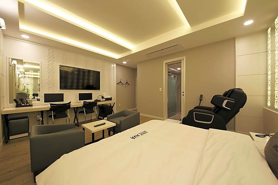 Premium Ava Hotel