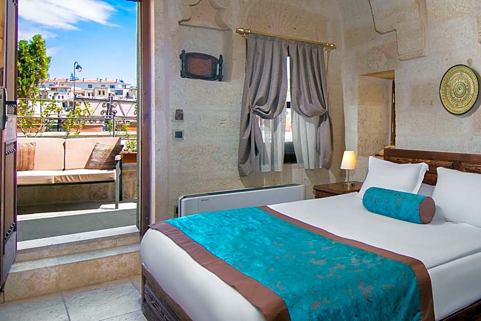 Cappa Via Cave Hotel