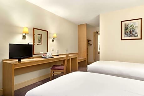 Twin Room - Disability Access