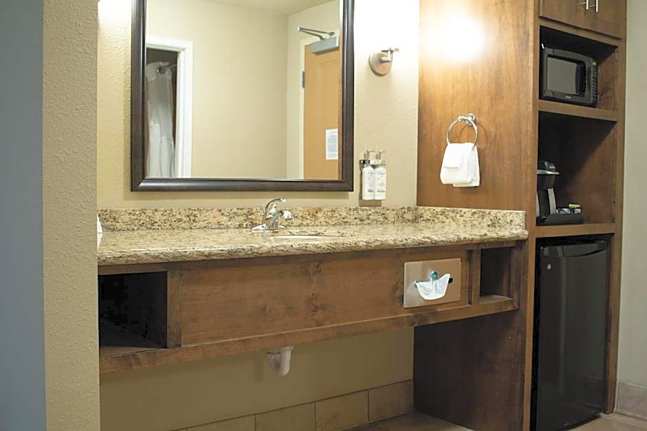 Holiday Inn Express Hotel And Suites Williston By IHG