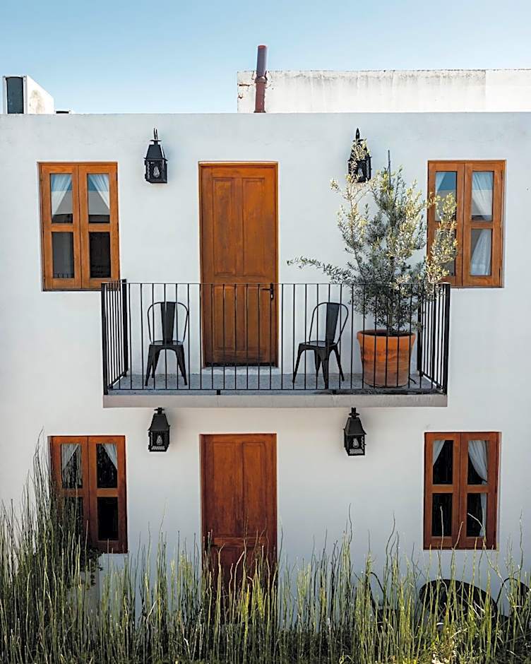 Clandestino Hotel Pila Seca