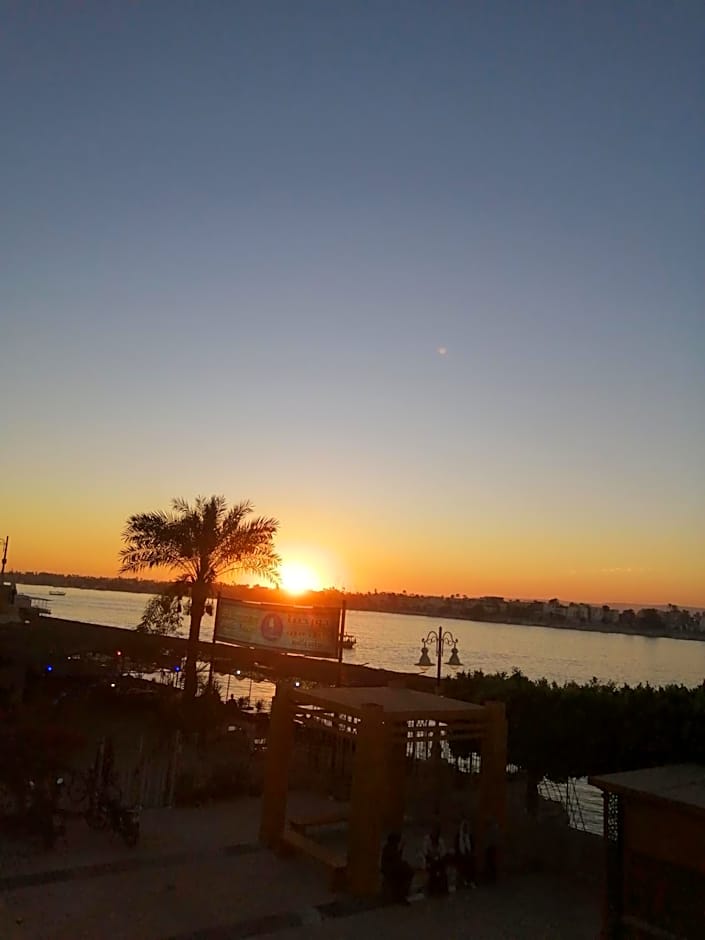 Mama Africa Apts & Studios