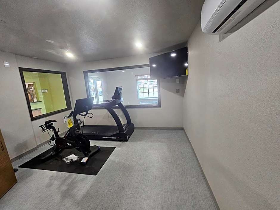 WoodSpring Suites Denton