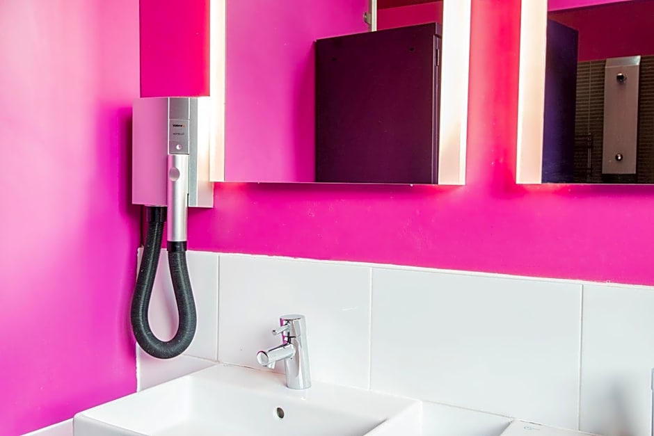 Safestay London Kensington Holland Park