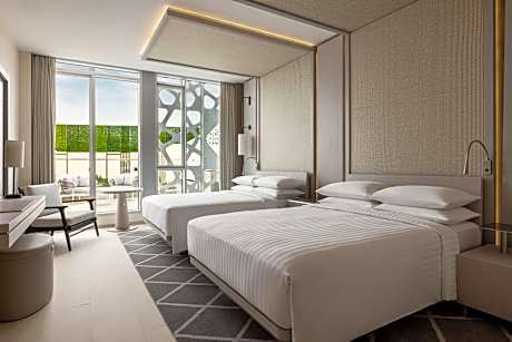 Executive Twin Room with Club Lounge Access