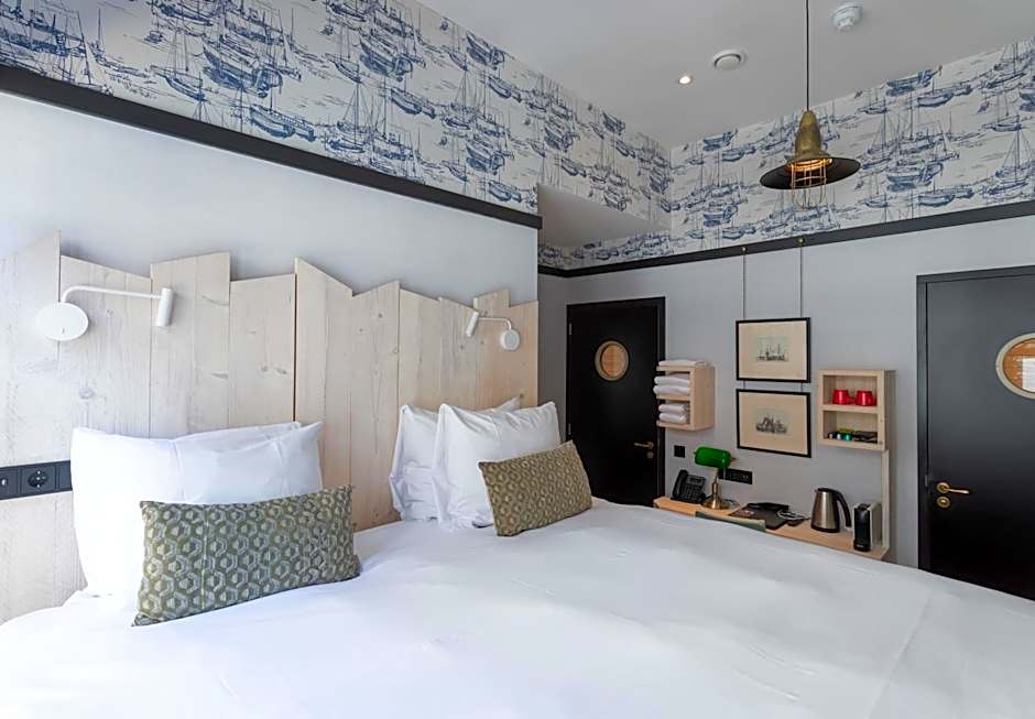 The Hendrick's Hotel