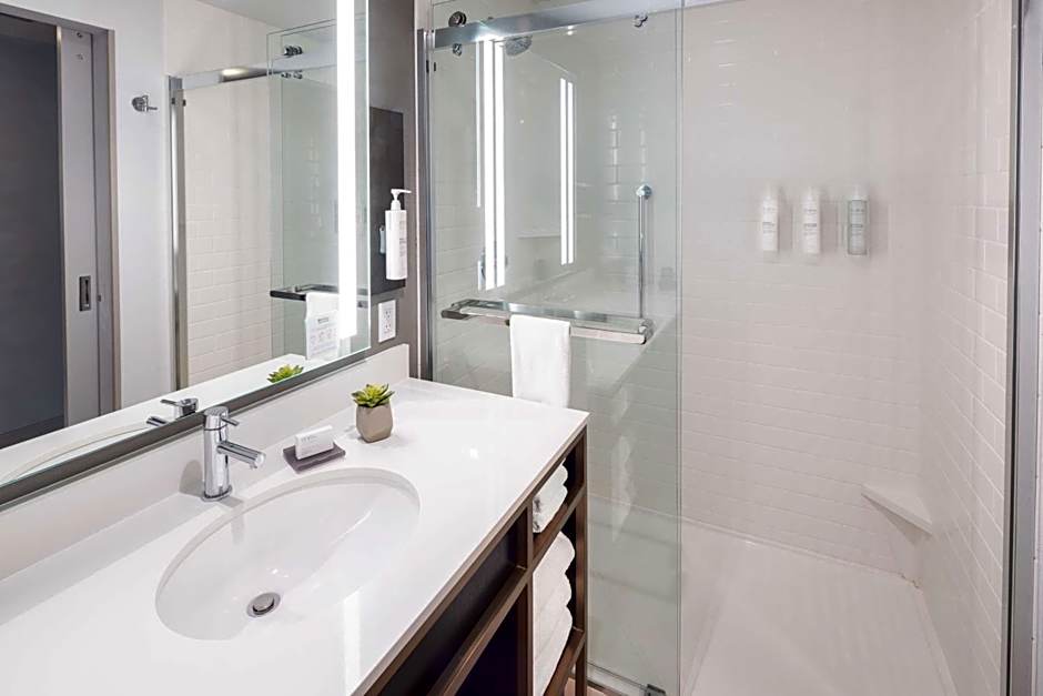 Hilton Garden Inn Redmond Town Center, WA