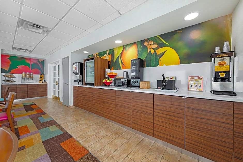 Comfort Inn & Suites Mt Laurel - Philadelphia