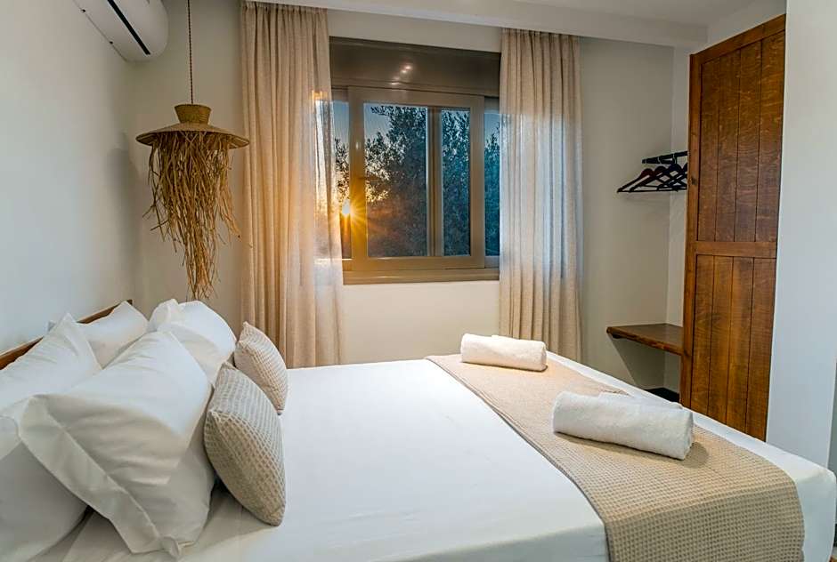 Aesthisis Sensational Accommodation