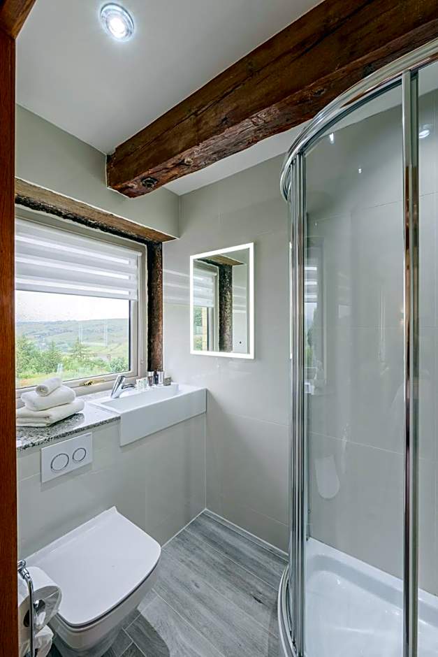 The Saddleworth Hotel