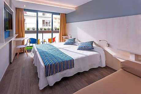 Double or Twin Room with Balcony