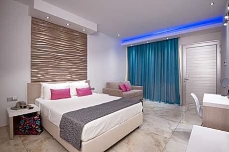 Double or Twin Luxury 2+2