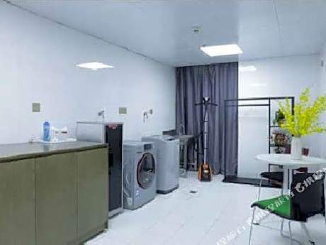 Silver Star Hotel (Hotan Night Market)