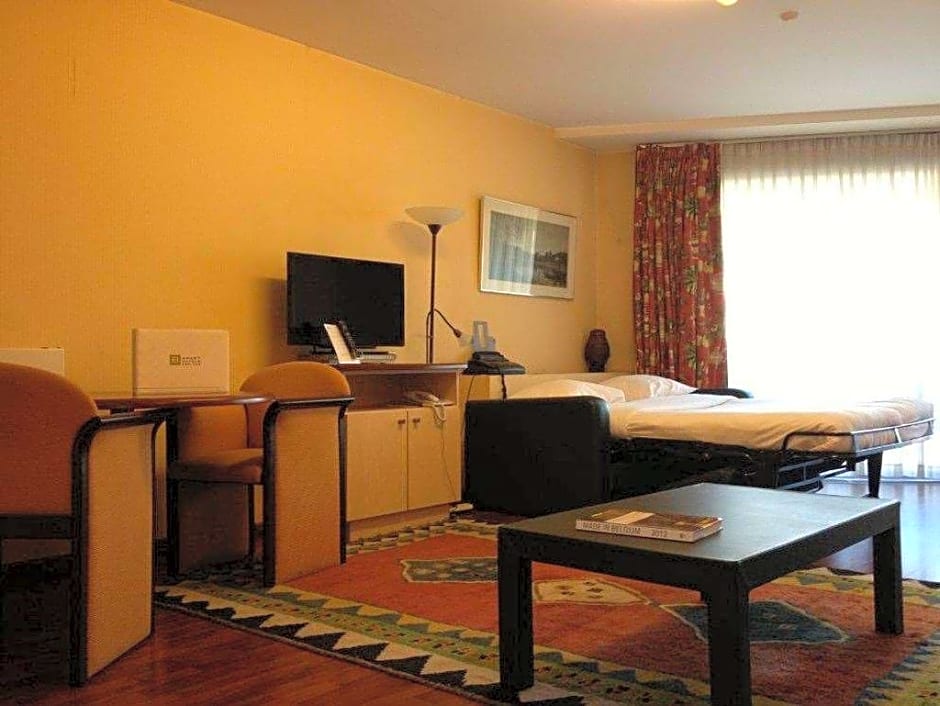 B-Aparthotels Montgomery