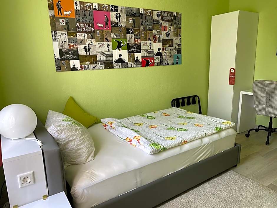 Photo 1 of 13 of Single Room