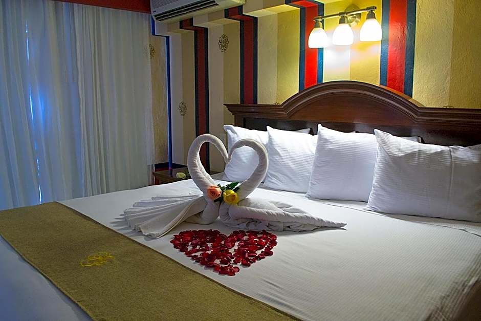 Hotel Plaza Colonial