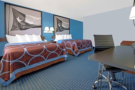 2 Queen Beds Non-Smoking