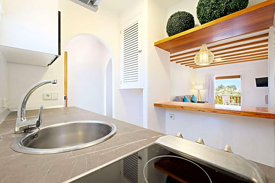 azuLine Apartamentos Can Sanso