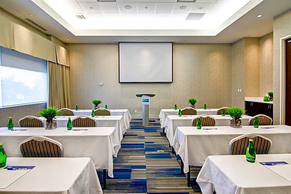 Holiday Inn Express Hotel & Suites Toronto - Markham By IHG