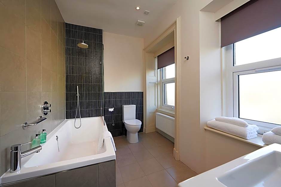 Royal Golf Hotel, by Highland Coast Hotels