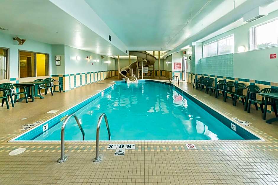 Comfort Inn & Suites