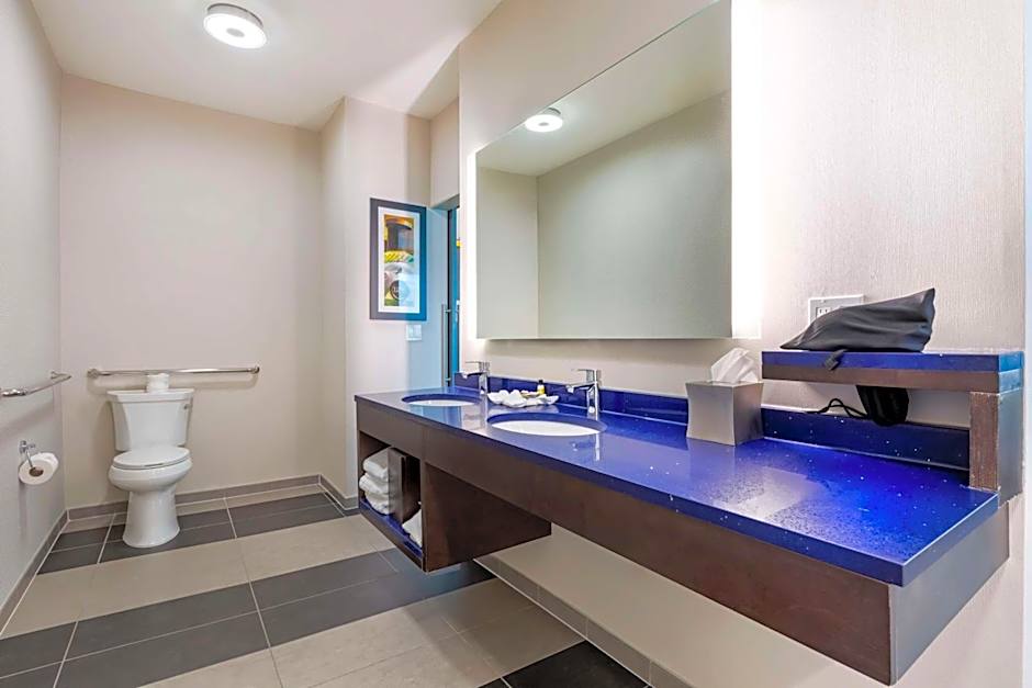 GLo Best Western Dallas South DeSoto