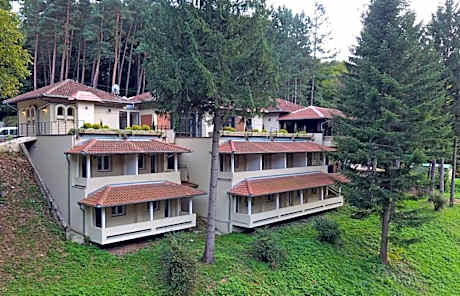 Restoran sa prenoćištem Gornjak