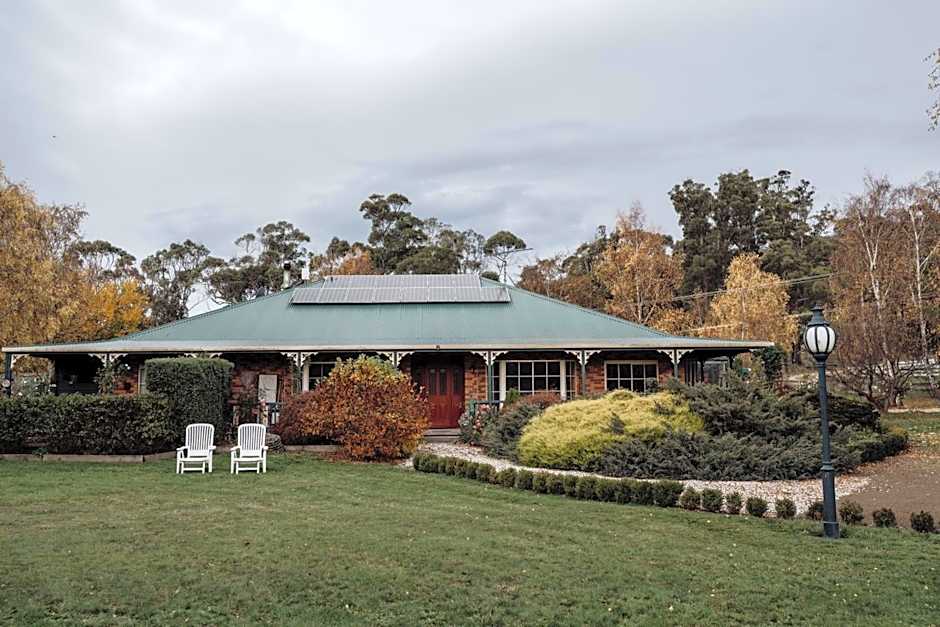 Green Gables B&B Waterfront Apartment or Garden Studio