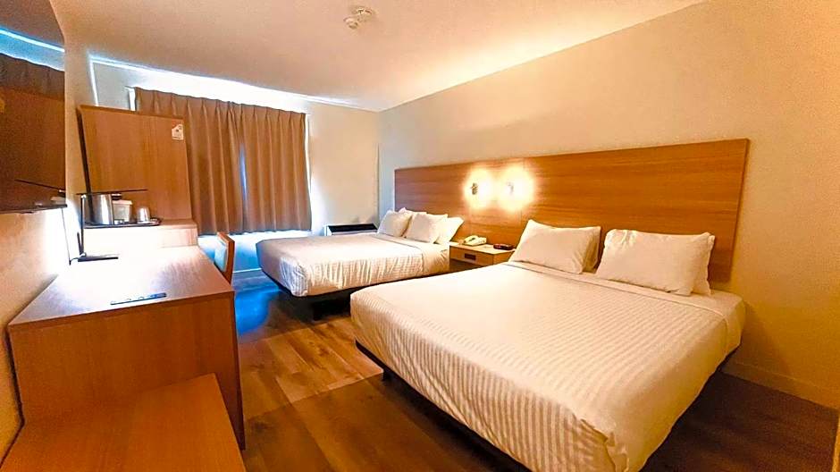 Econo Lodge Airport