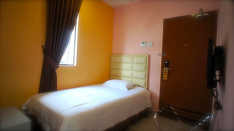 Hotel Zamburger Bukit Indah