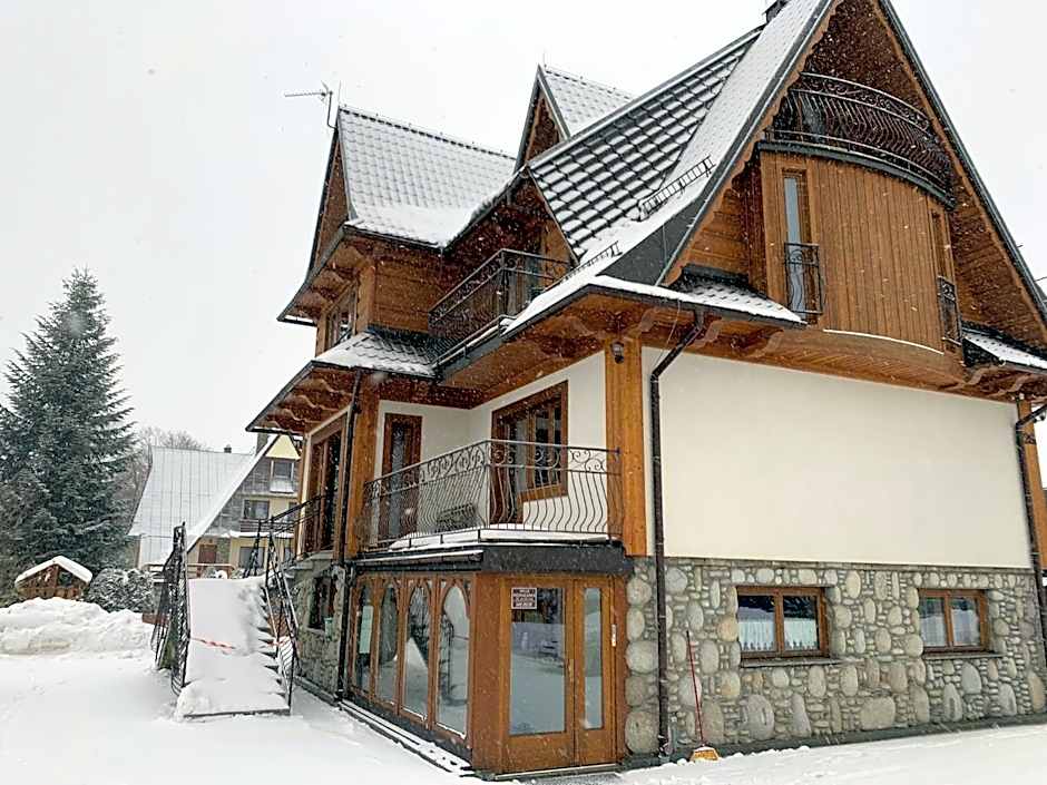 Willa Podhalanka Jacuzzi & sauna - drewniany dom dla 20 osób