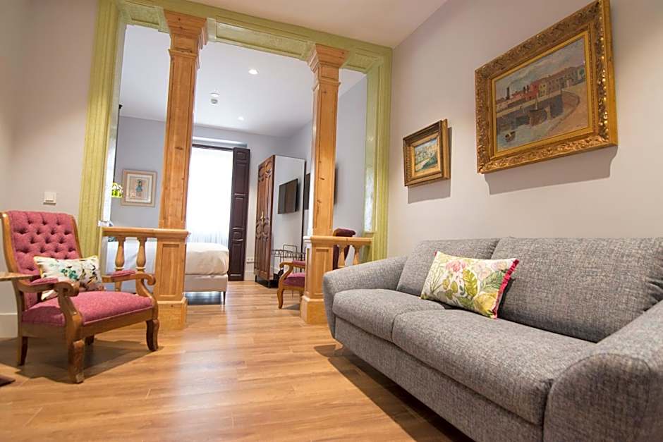 Hotel Oleum - Parking Gratuito bajo disponibilidad y reserva previa