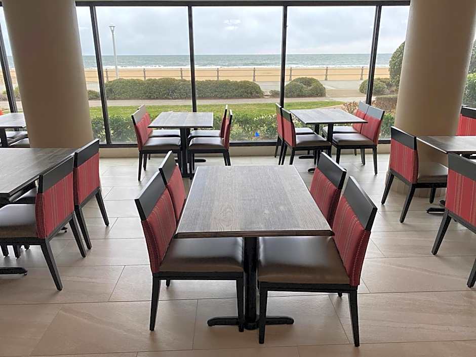 Coastal Hotel & Suites Virginia Beach - Oceanfront