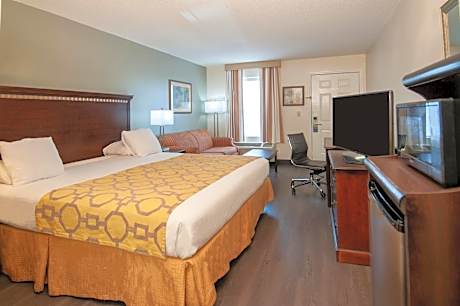 1 King Bed Mobility Accessible Room Non-Smoking