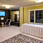 DoubleTree by Hilton Hotel Utica