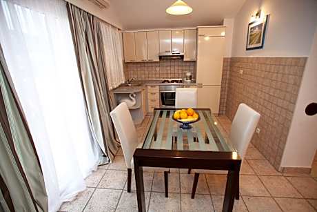 Apartment Capacity 5 Two Bedrooms