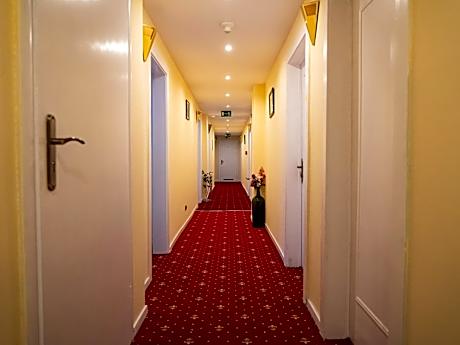 Queen Room with Shared Bathroom