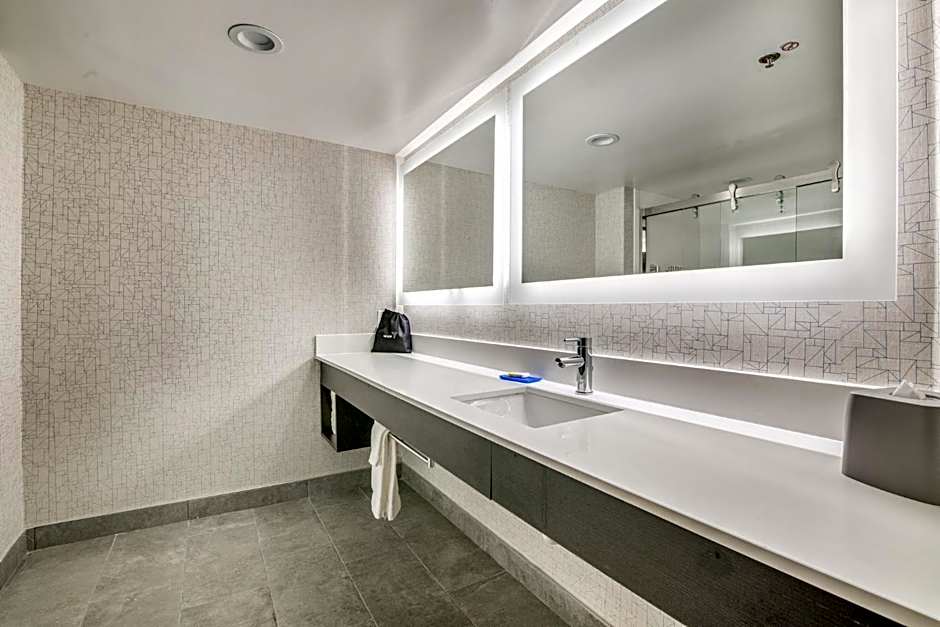 Holiday Inn Express And Suites Longview North By IHG