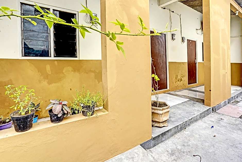 OYO 3285 Wonoayu Residence Syariah