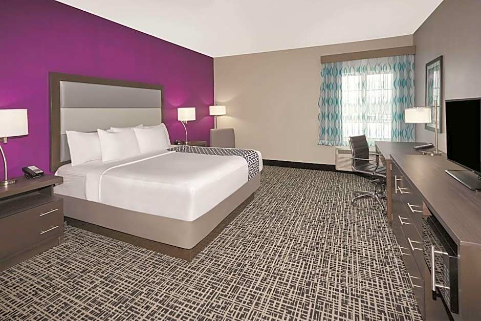 Photo 1 of 4 of 1 King Bed, Mobility Accessible