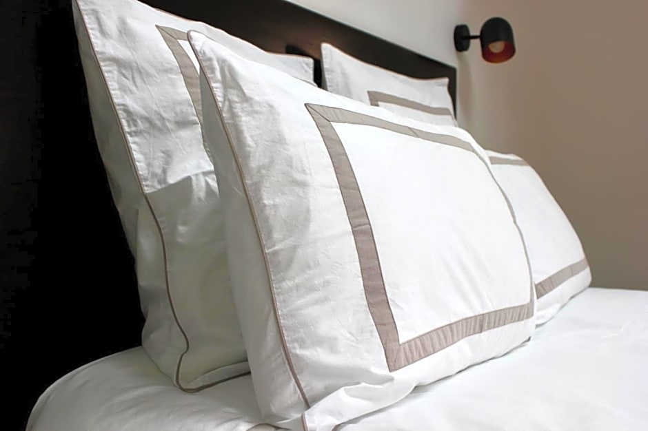 Le Chemin du Village