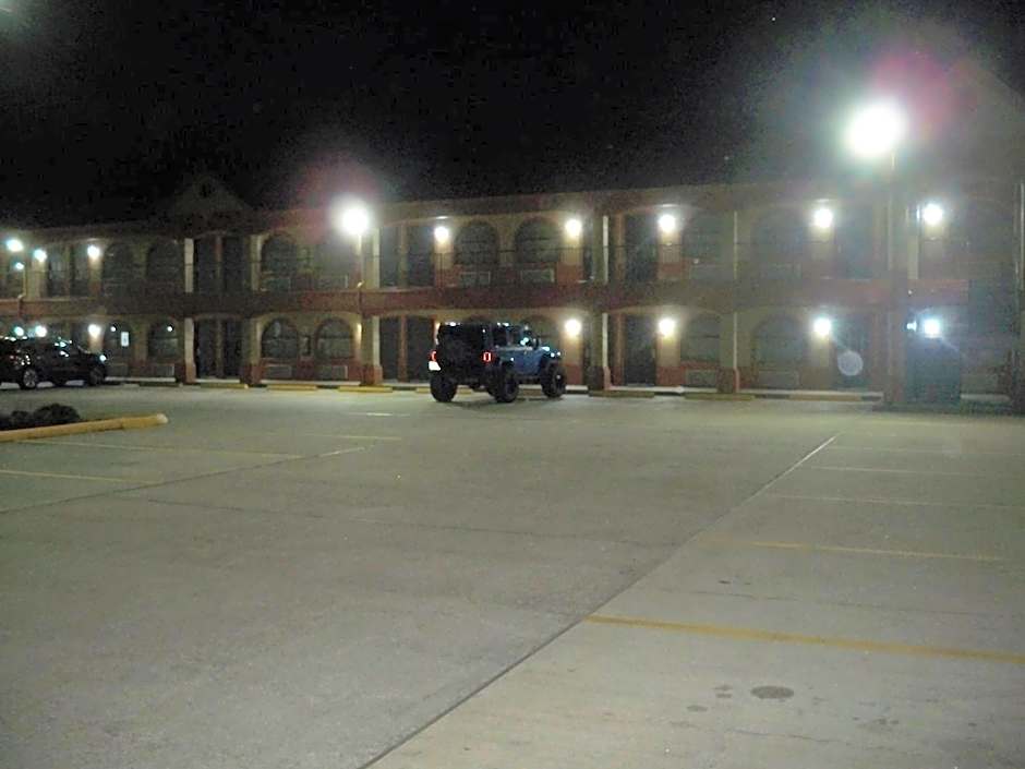 Scottish Inn and Suites Beaumont