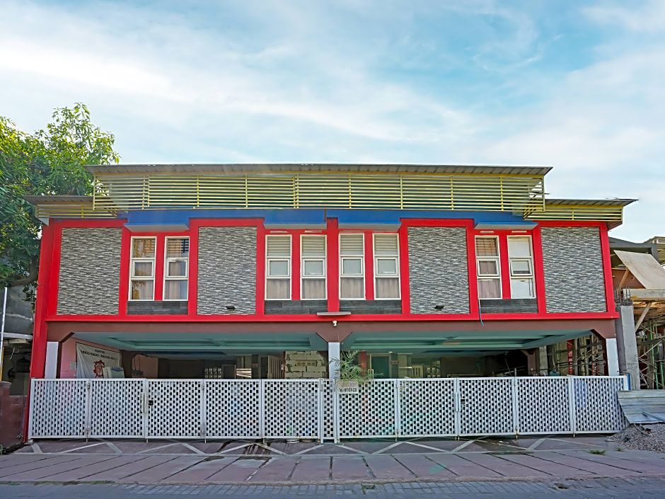 91743 Choirul Residence