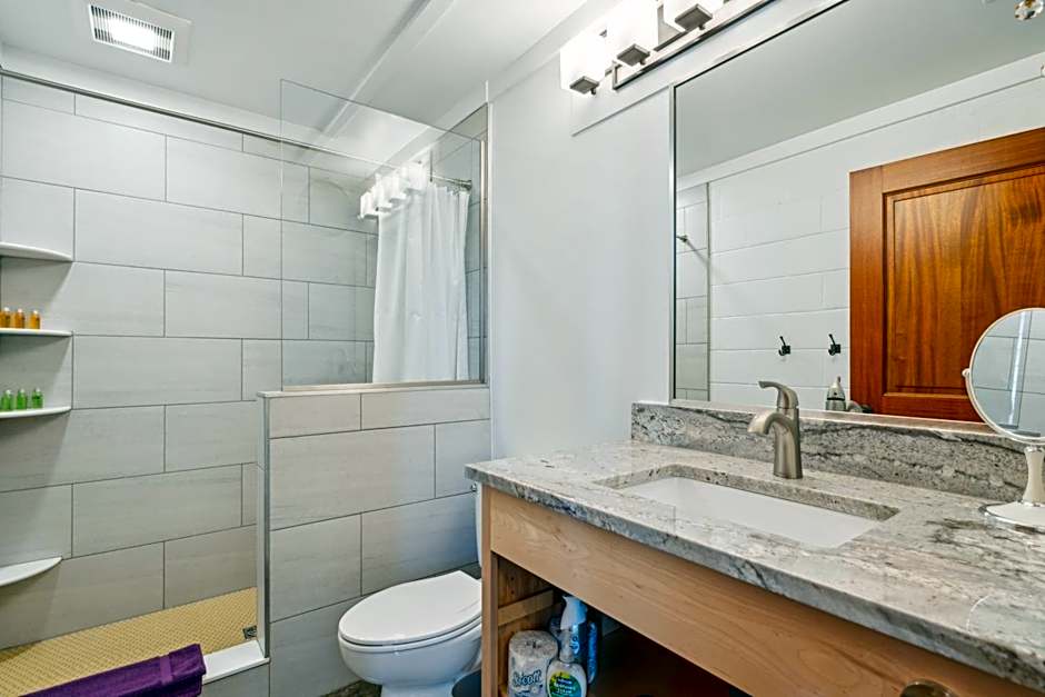 Boutique Vera Hotel in the Heart of Folly Beach