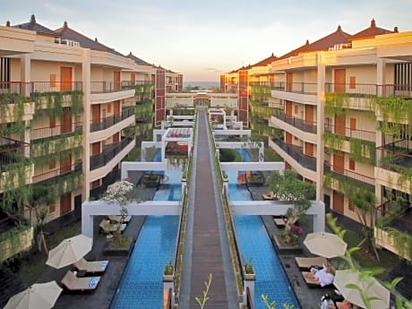 Vouk Hotel & Suites
